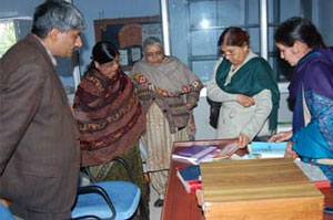 CheckingEntryRegisterOfLibrary